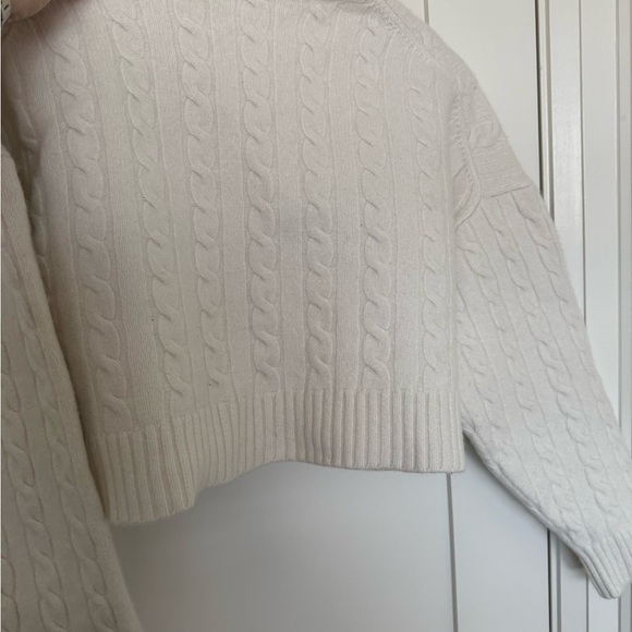 Aritzia Sunday Best ‘Peggy’ Cropped Preppy Cream Cable Knit Sweater - Size L - Picture 9 of 9